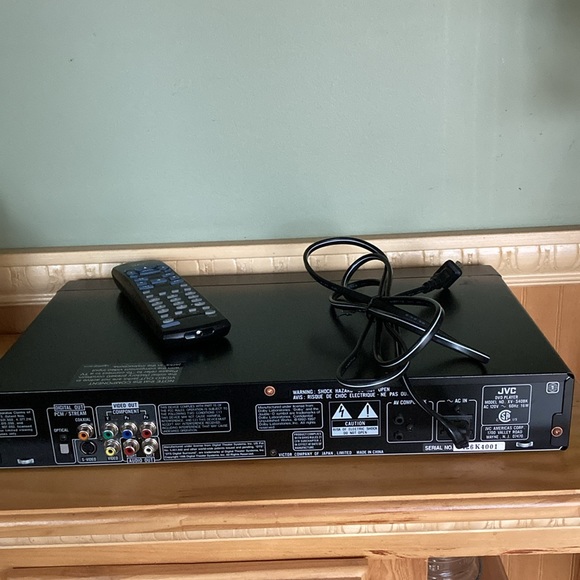 JVC XV-S40 Compu Link dvd/cd player with remote - Picture 5 of 10